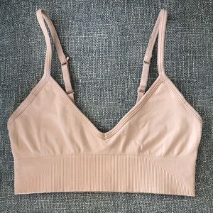 Lululemon, Ebb to street bra, light pink, Sz 6